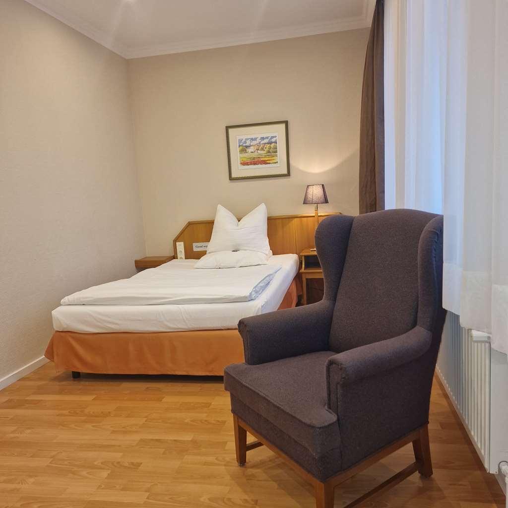 Hotel Ratswaage Magdeburg Room photo